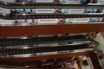 db_Dubai Mall Rolltreppen1