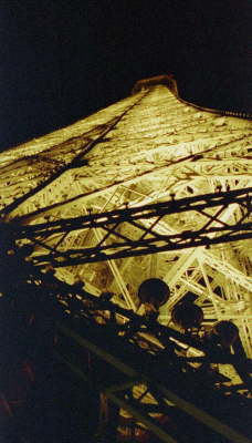 db_Paris Eiffel lumiere1
